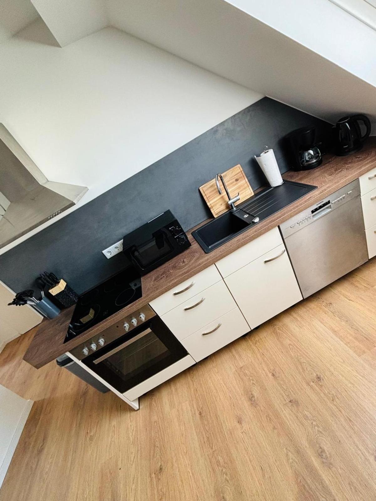 Apartment- Kernsaniert-duesseldorf Bilk Appartement Düsseldorf