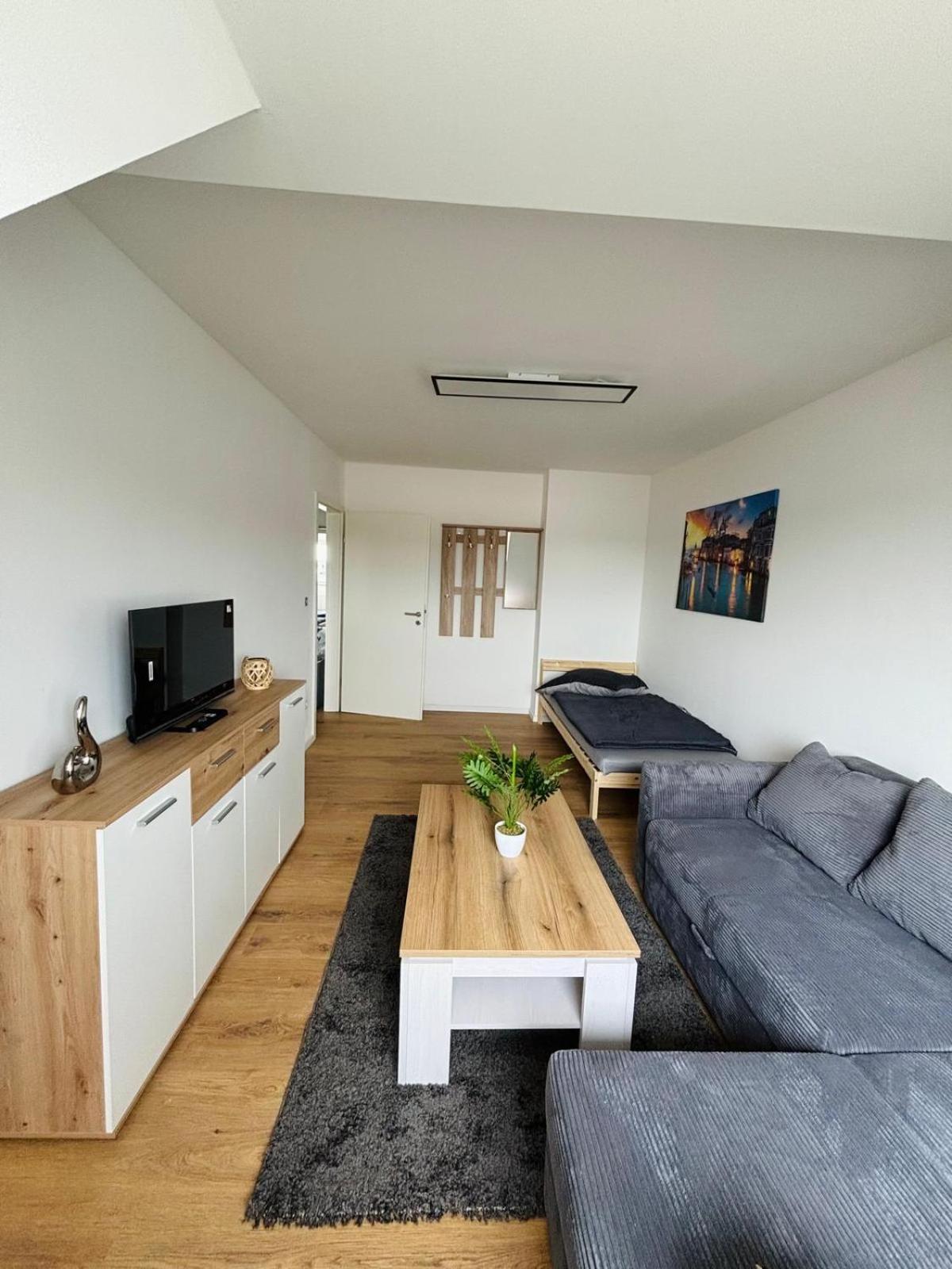 Apartment- Kernsaniert-duesseldorf Bilk Appartement Düsseldorf